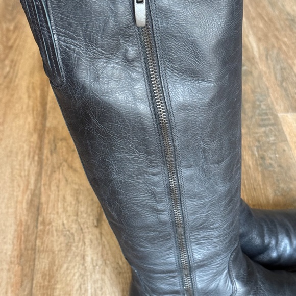 Black Leather Zippered Enzo Boots - Picture 5 of 8